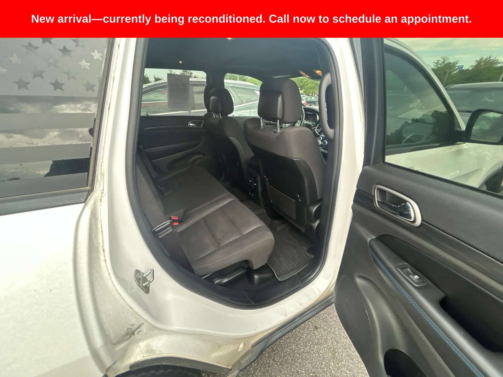 Used 2020 Jeep Grand Cherokee Laredo AWD/4WD image 8