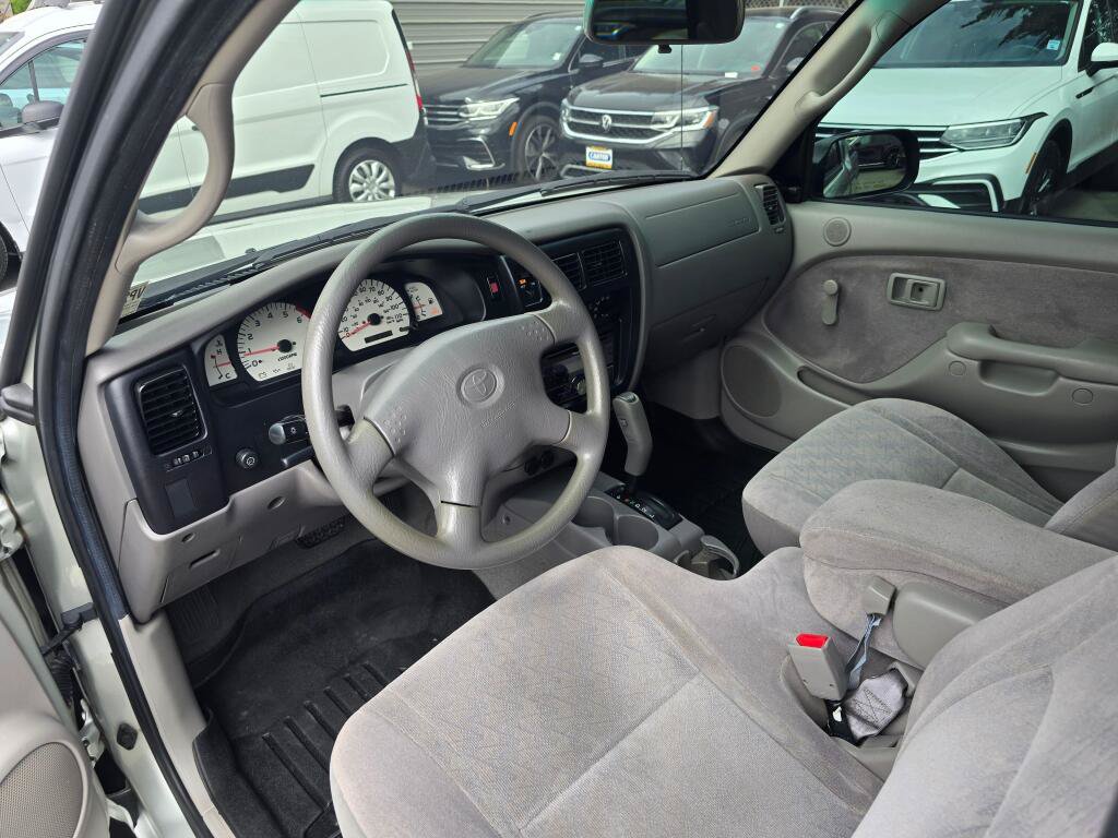 Used 2003 Toyota Tacoma 2WD Xtracab w/ SR5 Pkg image 18