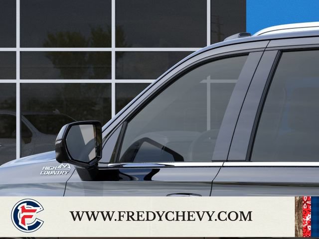 New 2026 Chevrolet Suburban High Country AWD/4WD image 14