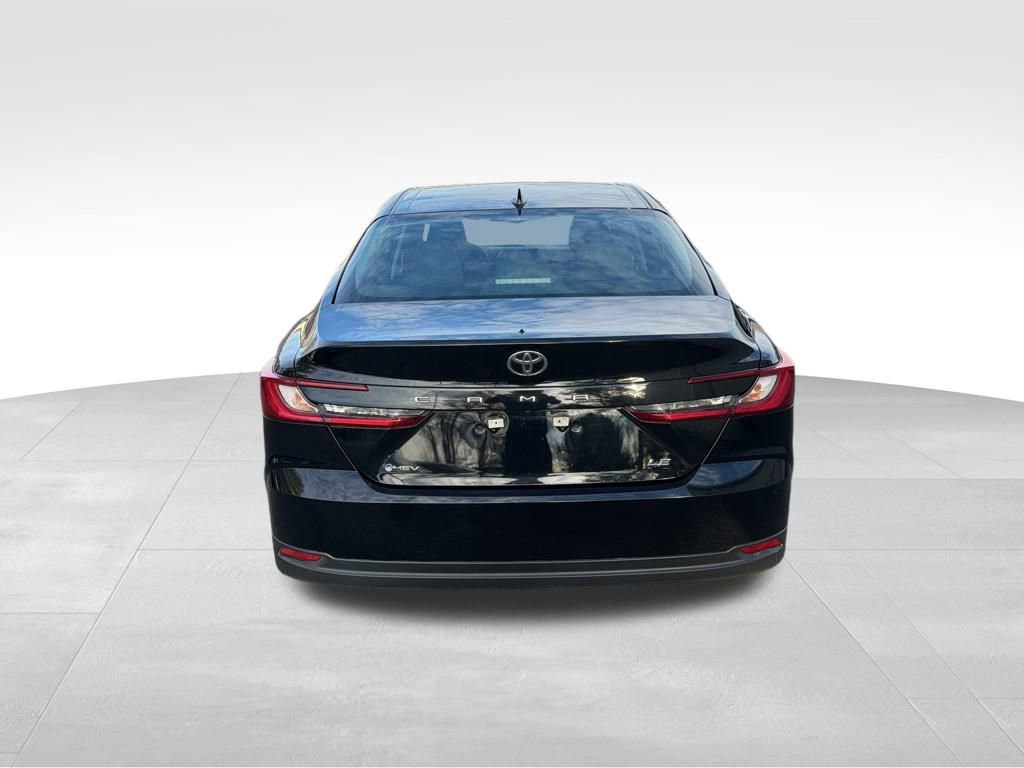 Used 2025 Toyota Camry LE image 4