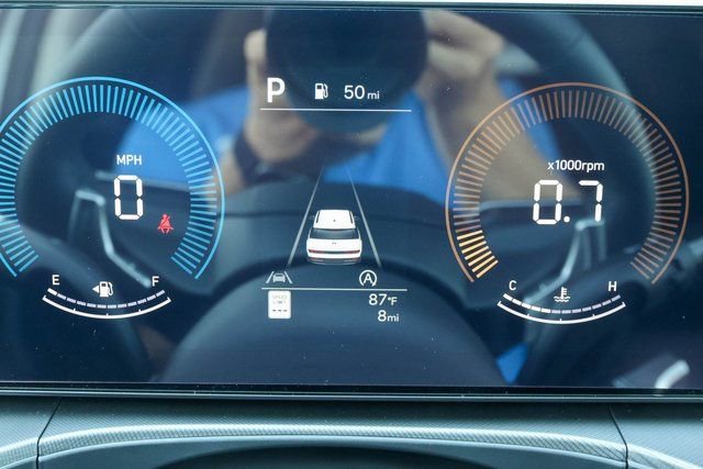 New 2026 Hyundai Santa Fe SE image 25