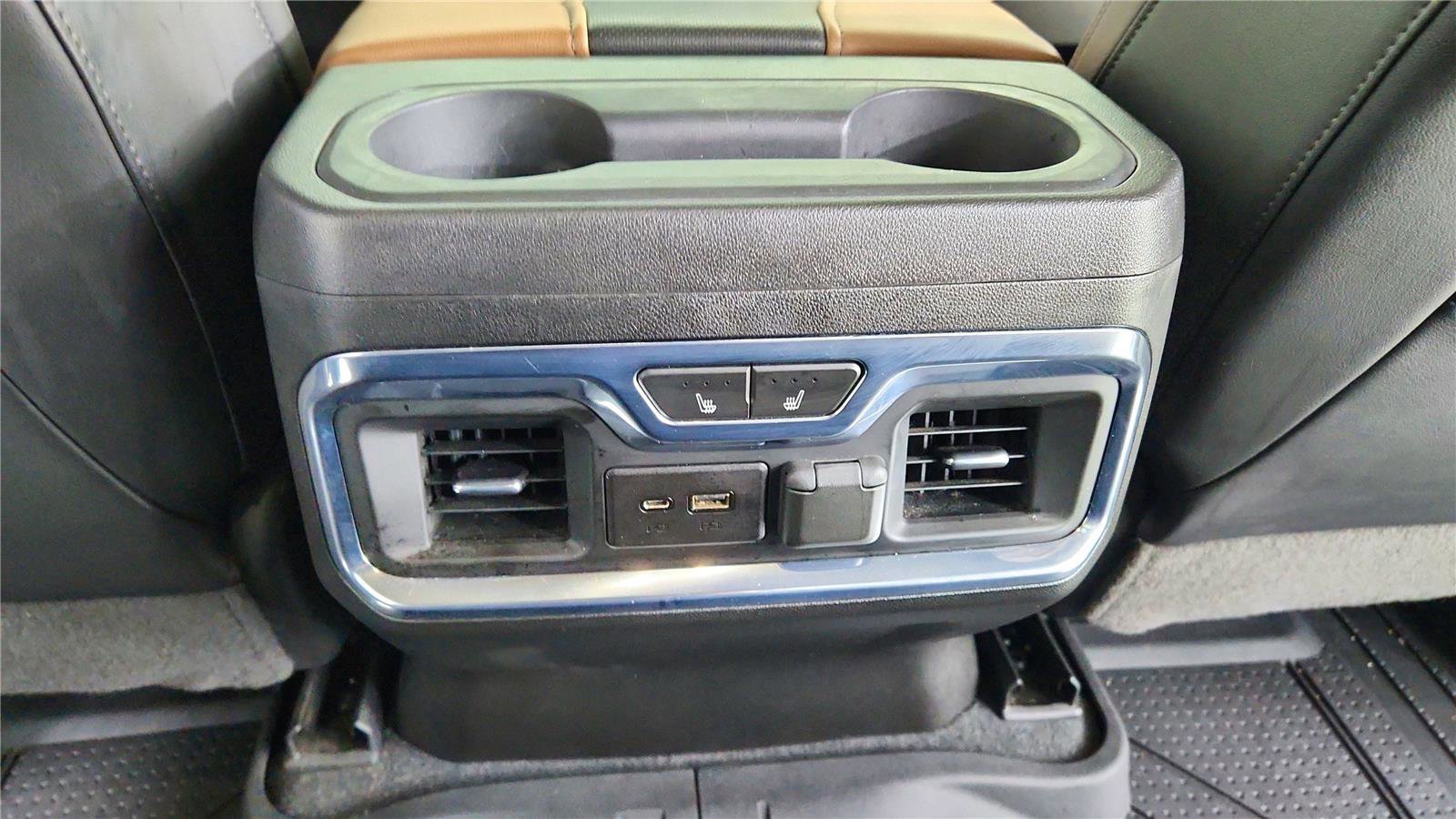 Used 2021 Chevrolet Silverado 1500 High Country image 35