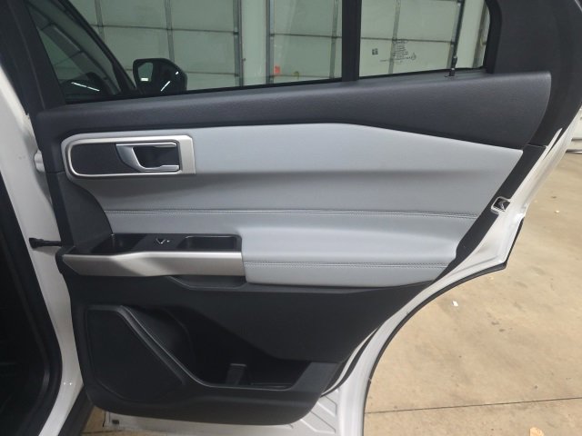 Used 2023 Ford Explorer XLT w/ Equipment Group 202A image 11