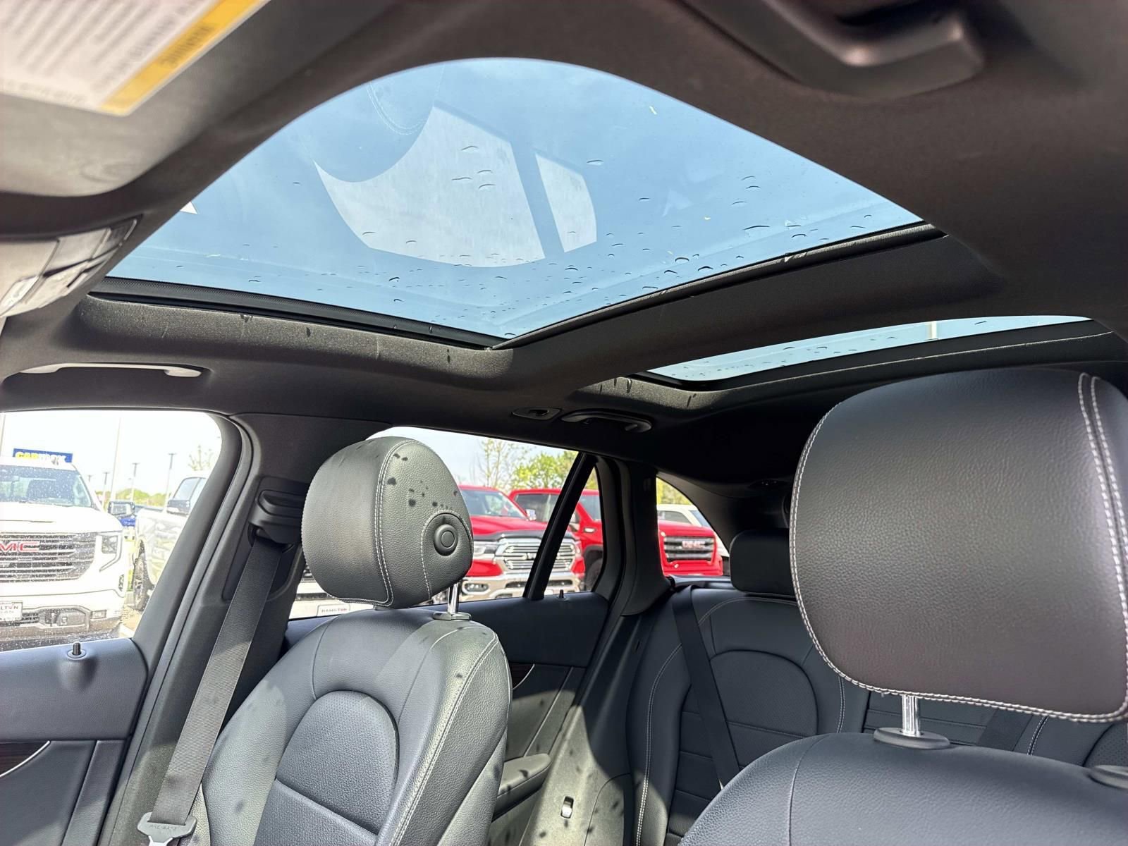 Used 2017 Mercedes-Benz GLC 300 4MATIC image 9