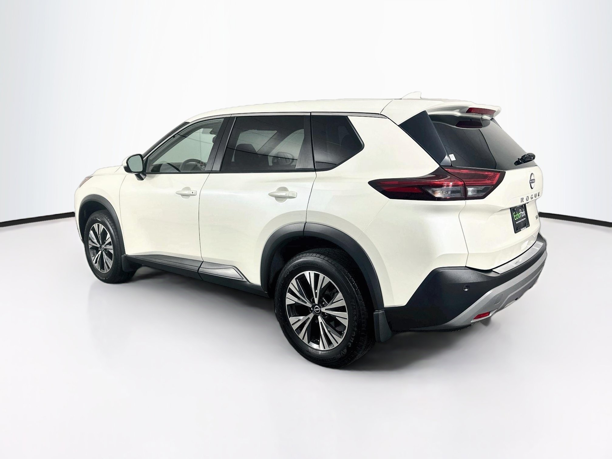 Used 2022 Nissan Rogue SV FWD image 5