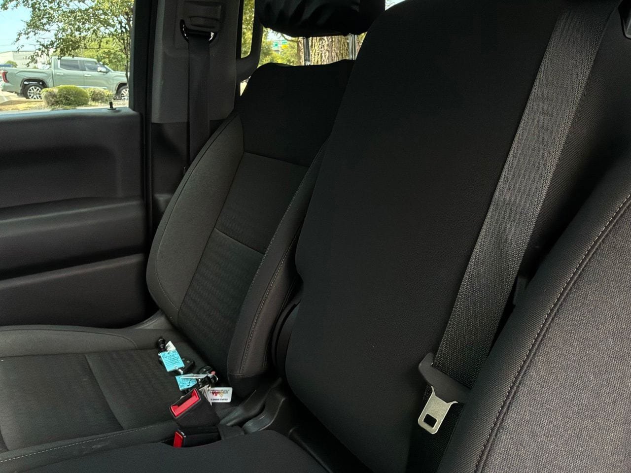 Used 2023 Chevrolet Silverado 1500 Custom w/ LPO, Dark Essentials Package RWD image 12