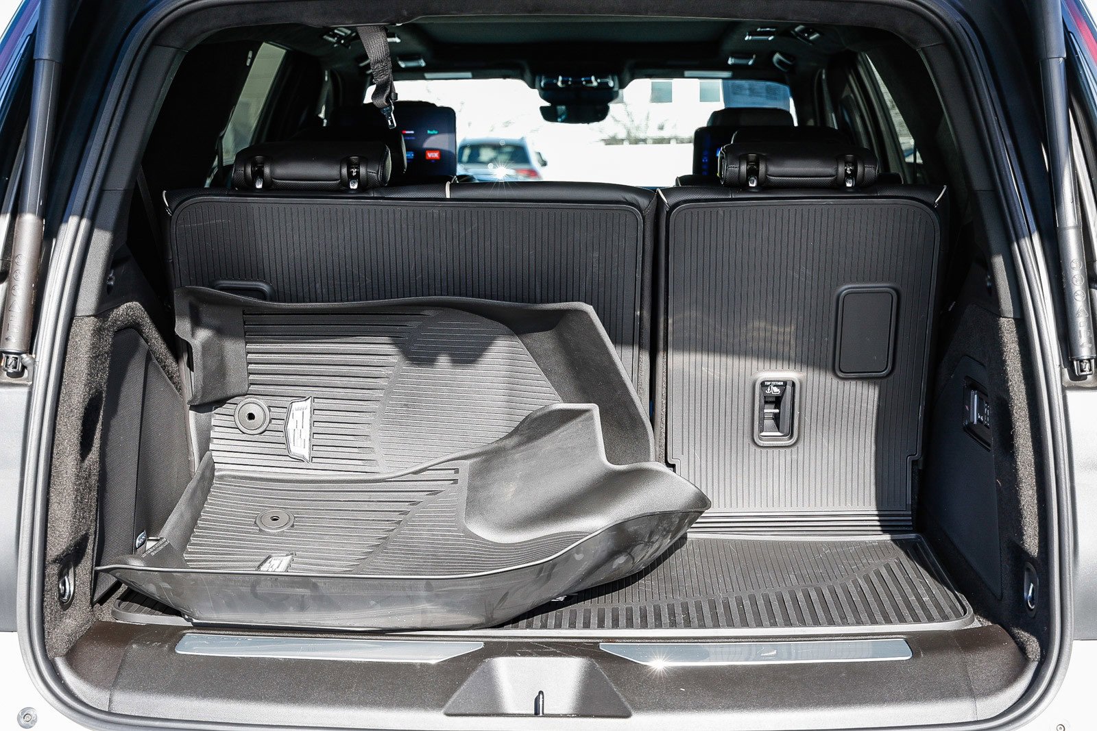 Used 2025 Cadillac Escalade V w/ LPO, Floor Liner Package image 27