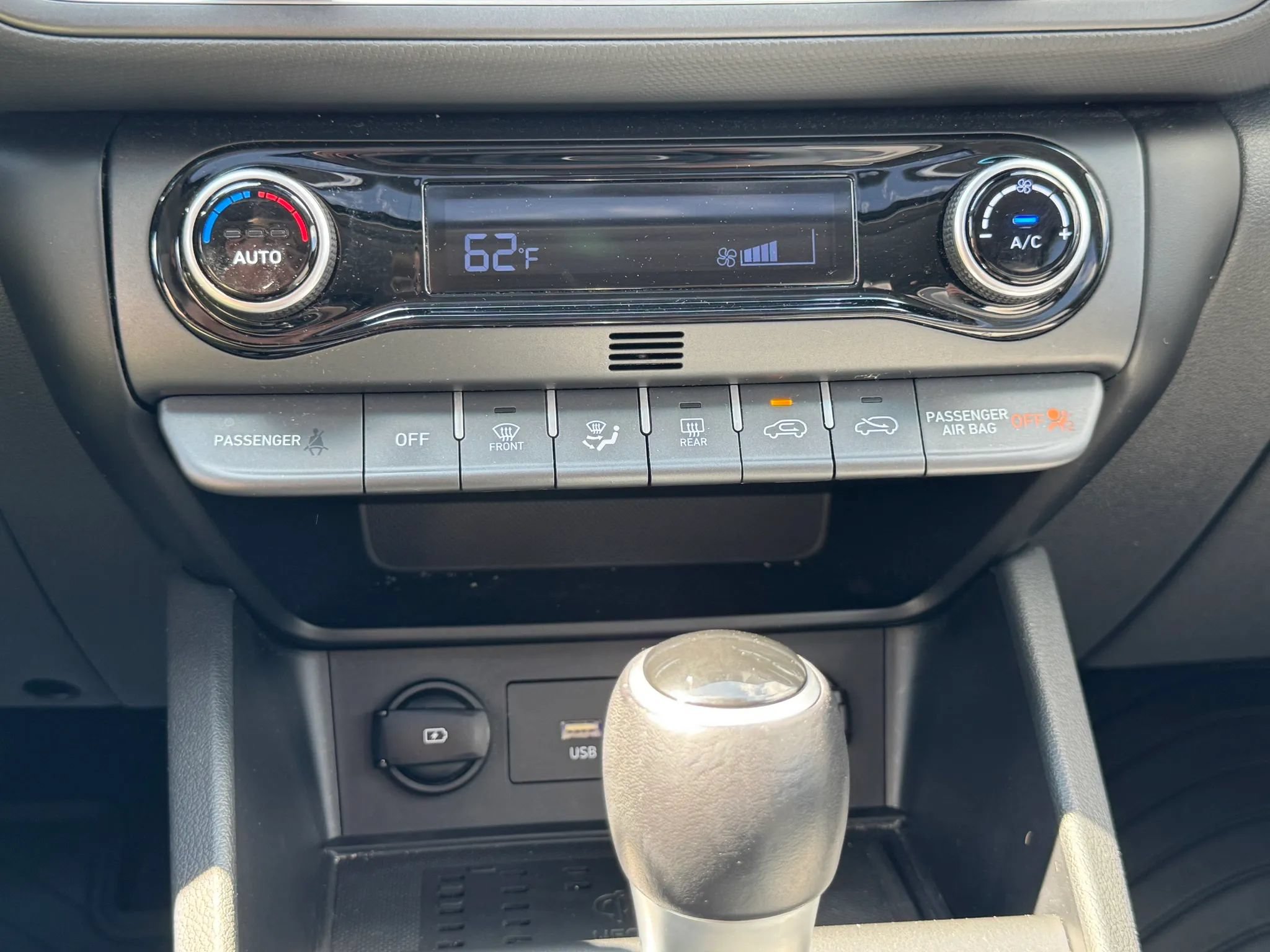 Used 2022 Hyundai Kona SEL w/ Convenience Package FWD image 30