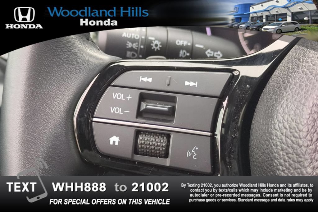 Certified 2025 Honda Pilot Touring image 11