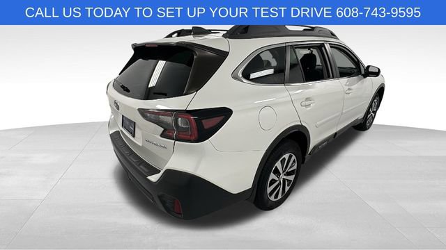 Used 2022 Subaru Outback Premium image 3