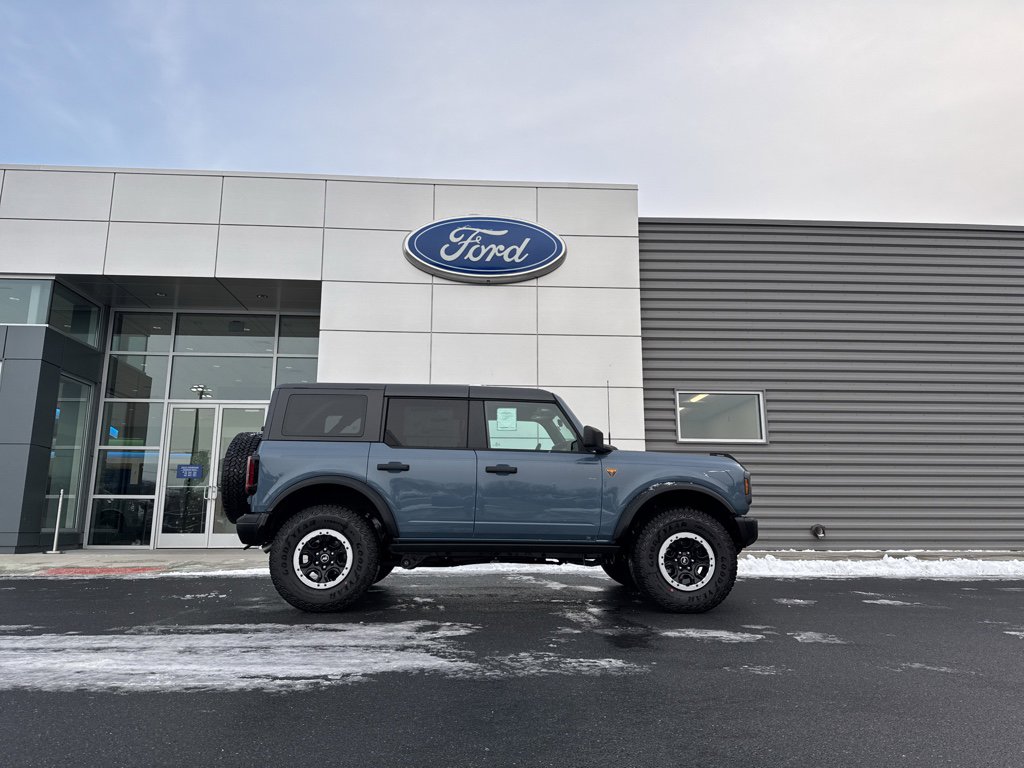 New 2025 Ford Bronco Badlands w/ Sasquatch Package AWD/4WD image 10