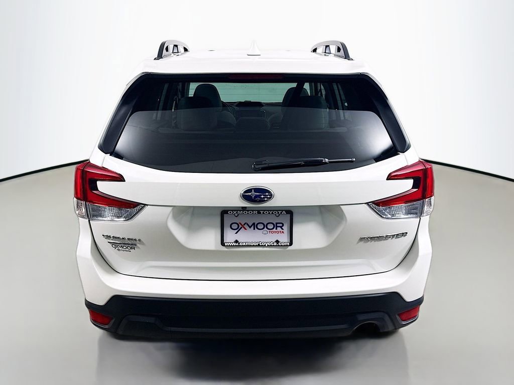 Used 2022 Subaru Forester Premium image 6