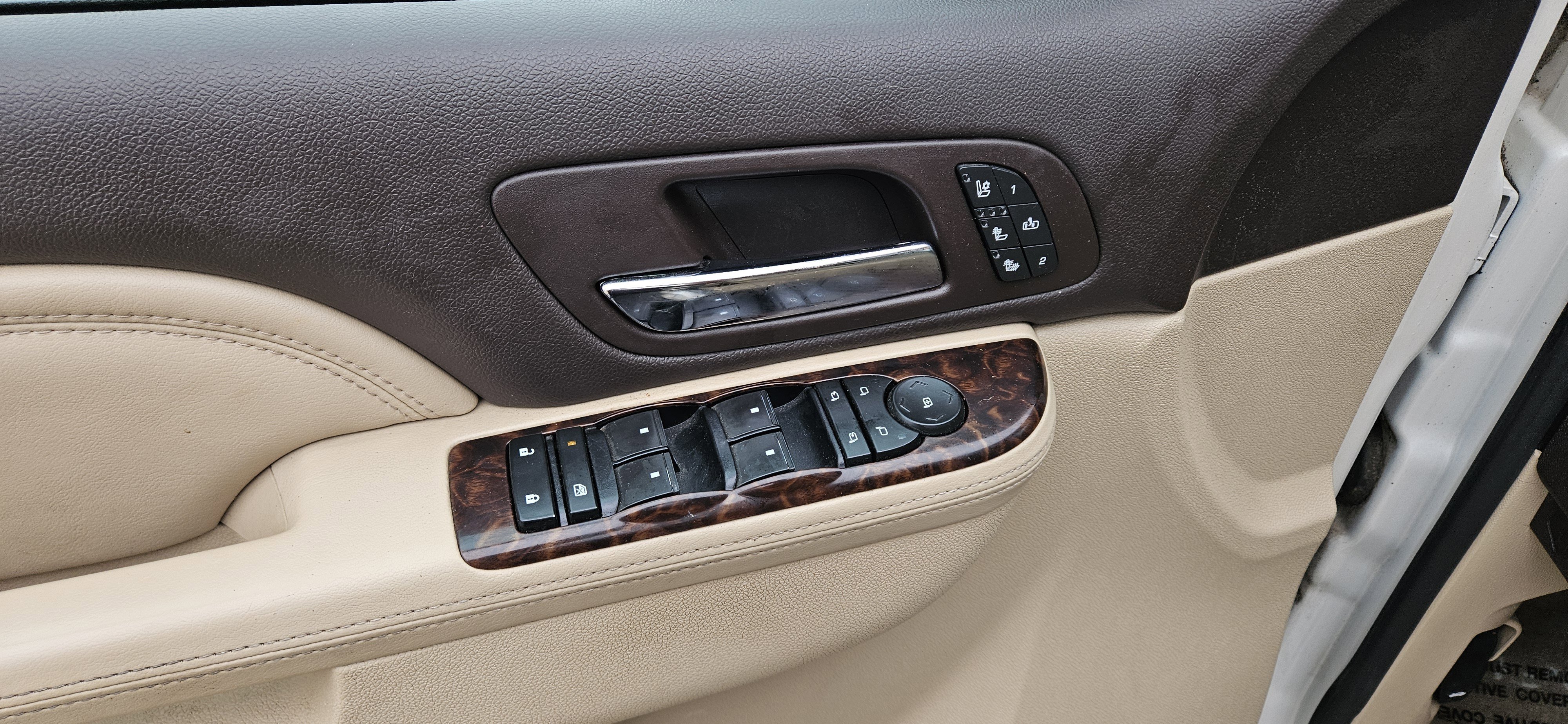 Used 2012 GMC Yukon Denali image 11