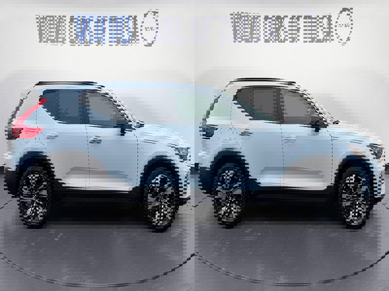 New 2025 Volvo XC40 B5 Plus w/ Protection Package Premier image 6