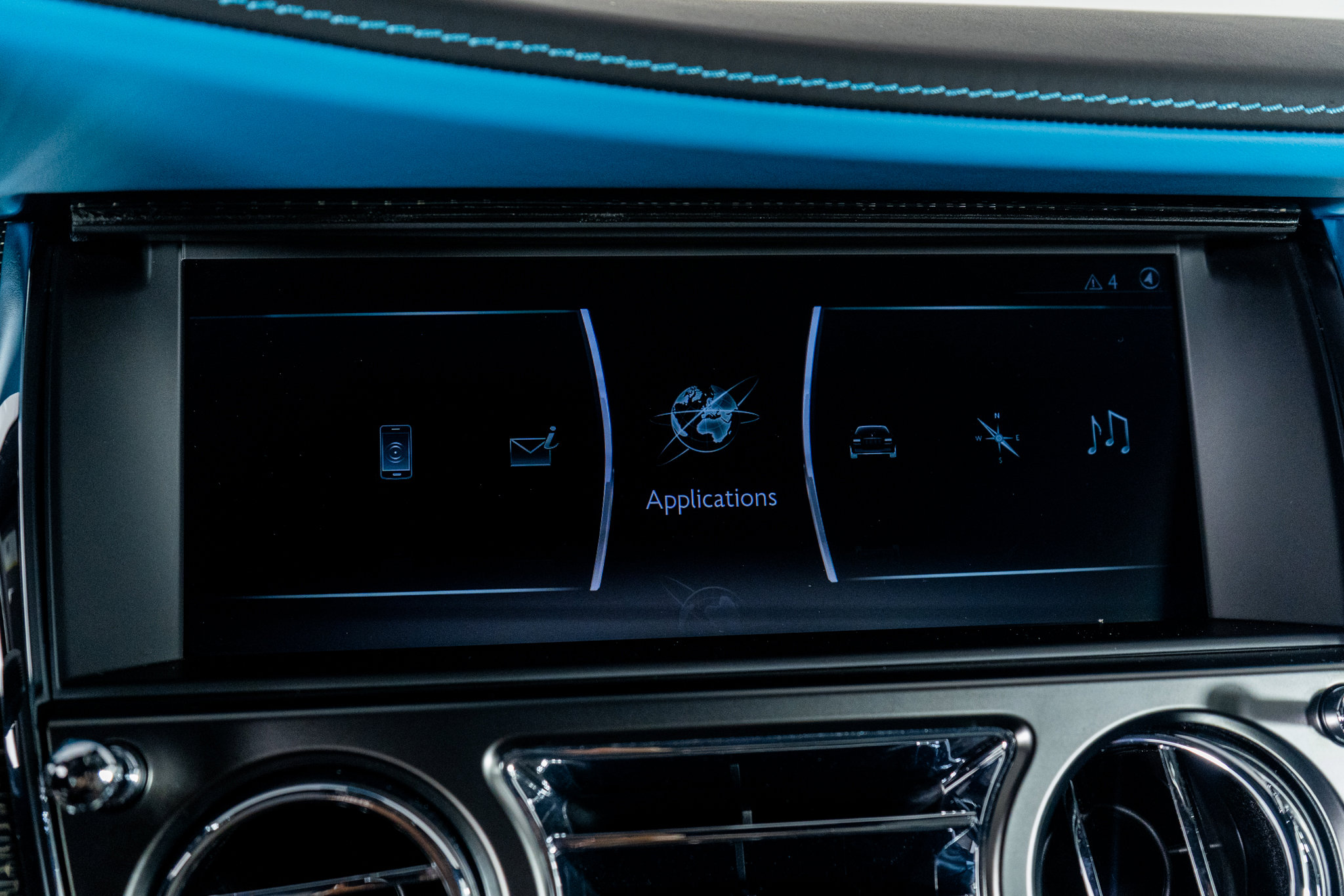 Used 2020 Rolls-Royce Wraith image 46