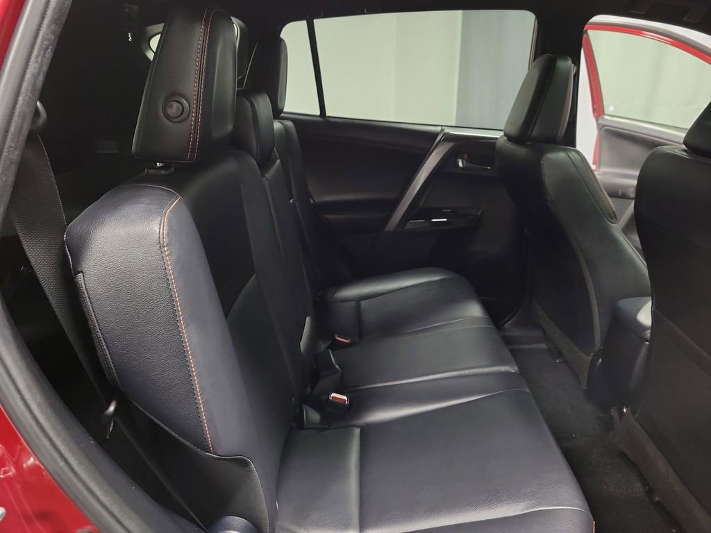 Used 2018 Toyota RAV4 SE w/ Power Extra Value Package image 22