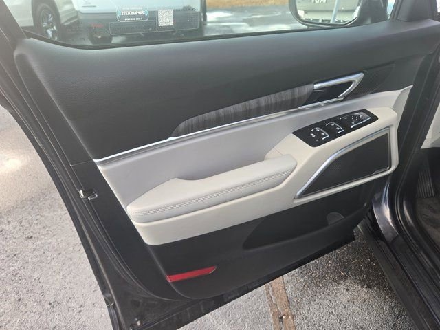 Used 2025 Kia Telluride EX image 24