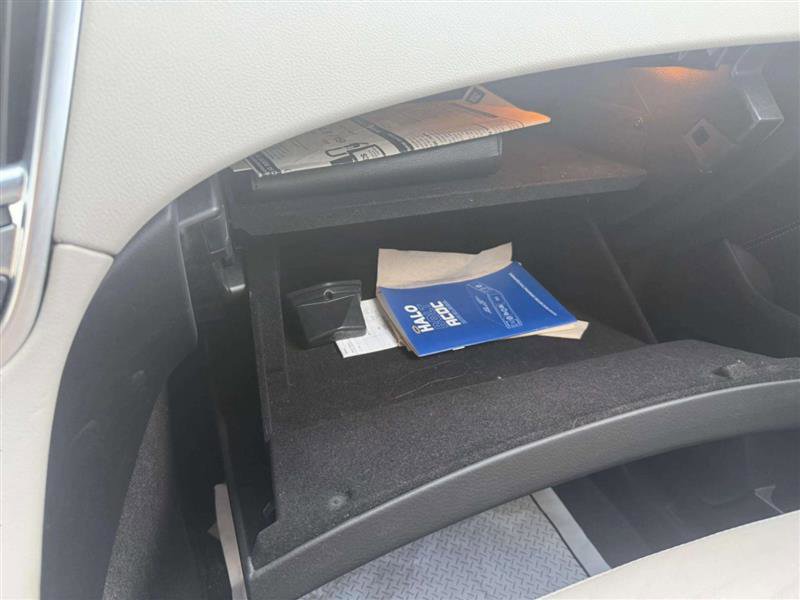 Used 2015 Cadillac SRX Luxury image 31