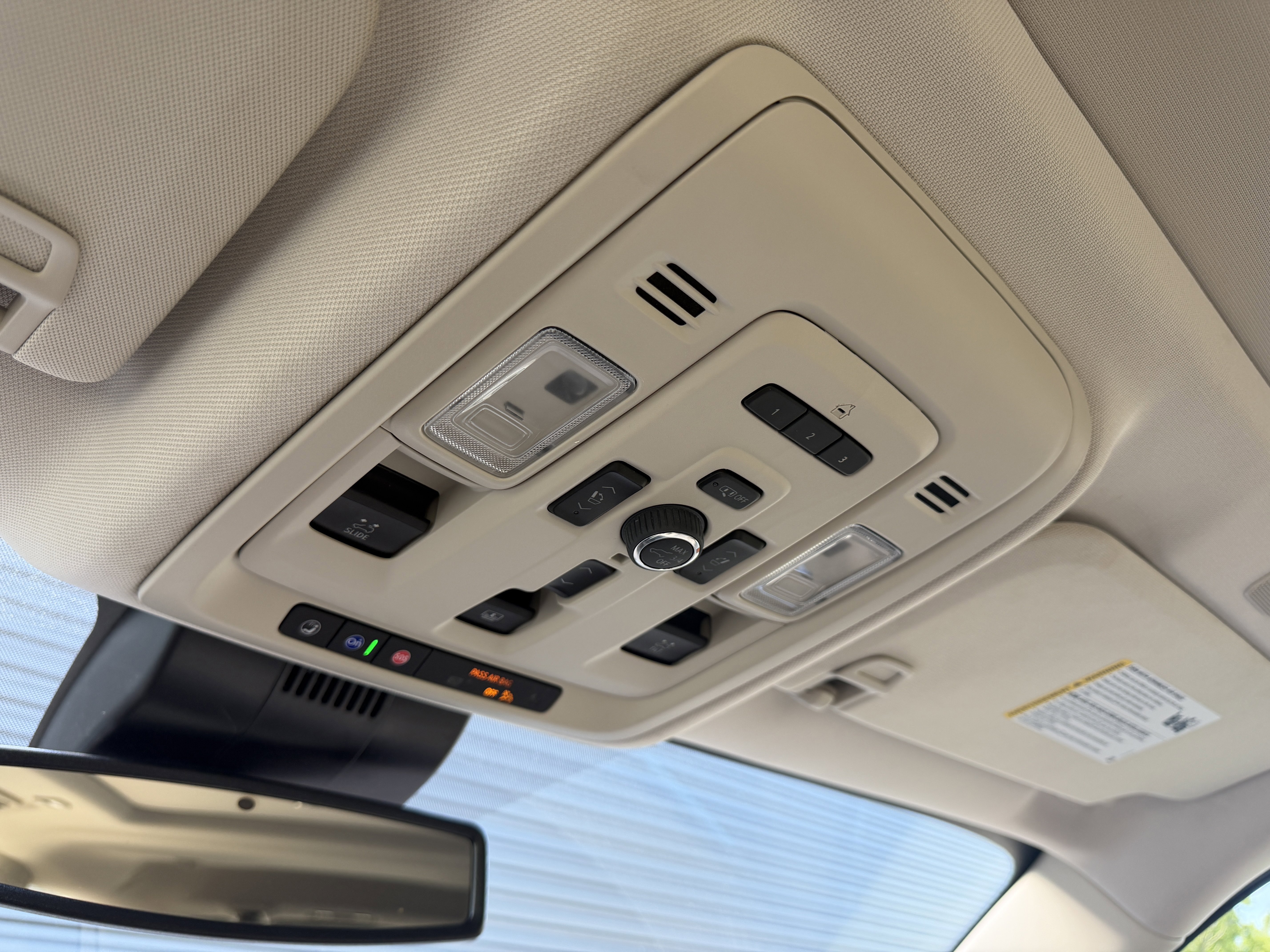 Used 2024 GMC Yukon Denali image 5