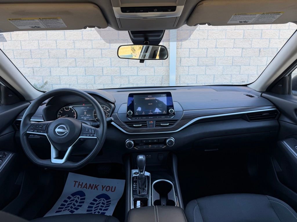Used 2024 Nissan Altima 2.5 SV image 15