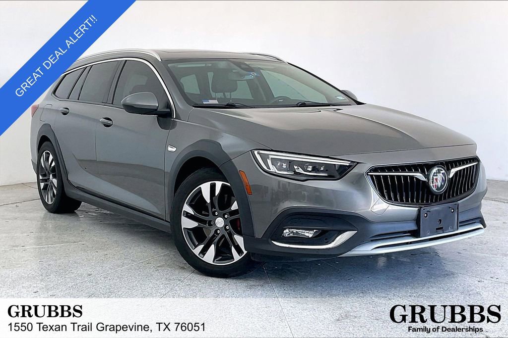 Used 2018 Buick Regal Essence w/ Driver Confidence Package #1
