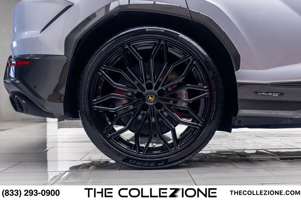 Used 2026 Lamborghini Urus SE AWD/4WD image 35