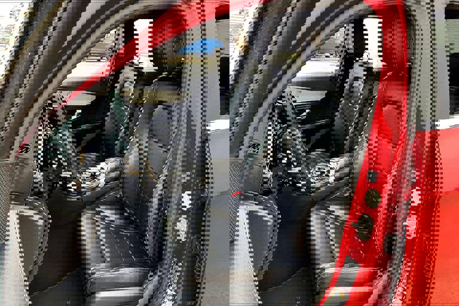 Used 2016 Mercedes-Benz C 300 Sport image 9