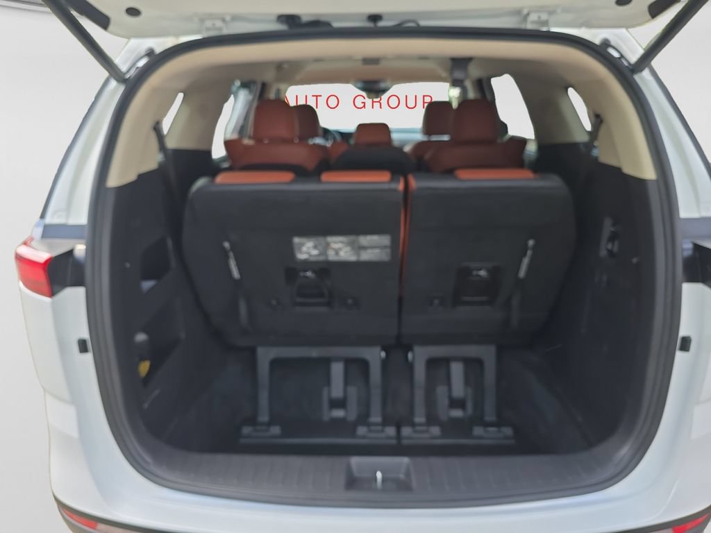 Used 2024 Kia Carnival SX FWD image 14