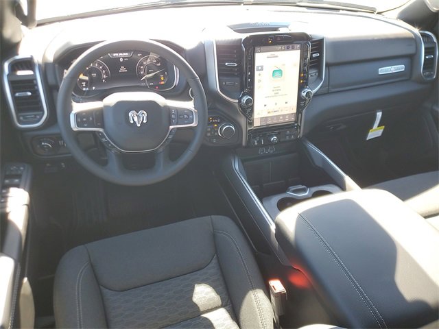 New 2026 RAM 1500 4x4 Crew Cab image 14