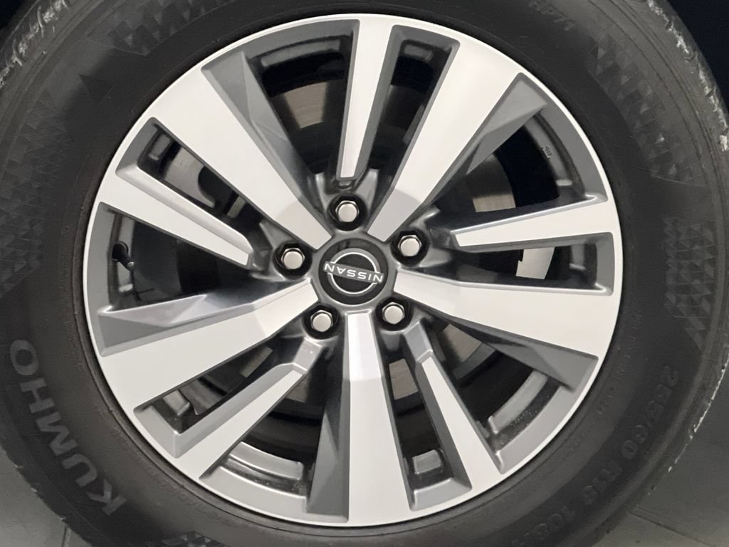 Used 2025 Nissan Pathfinder SL AWD/4WD image 78