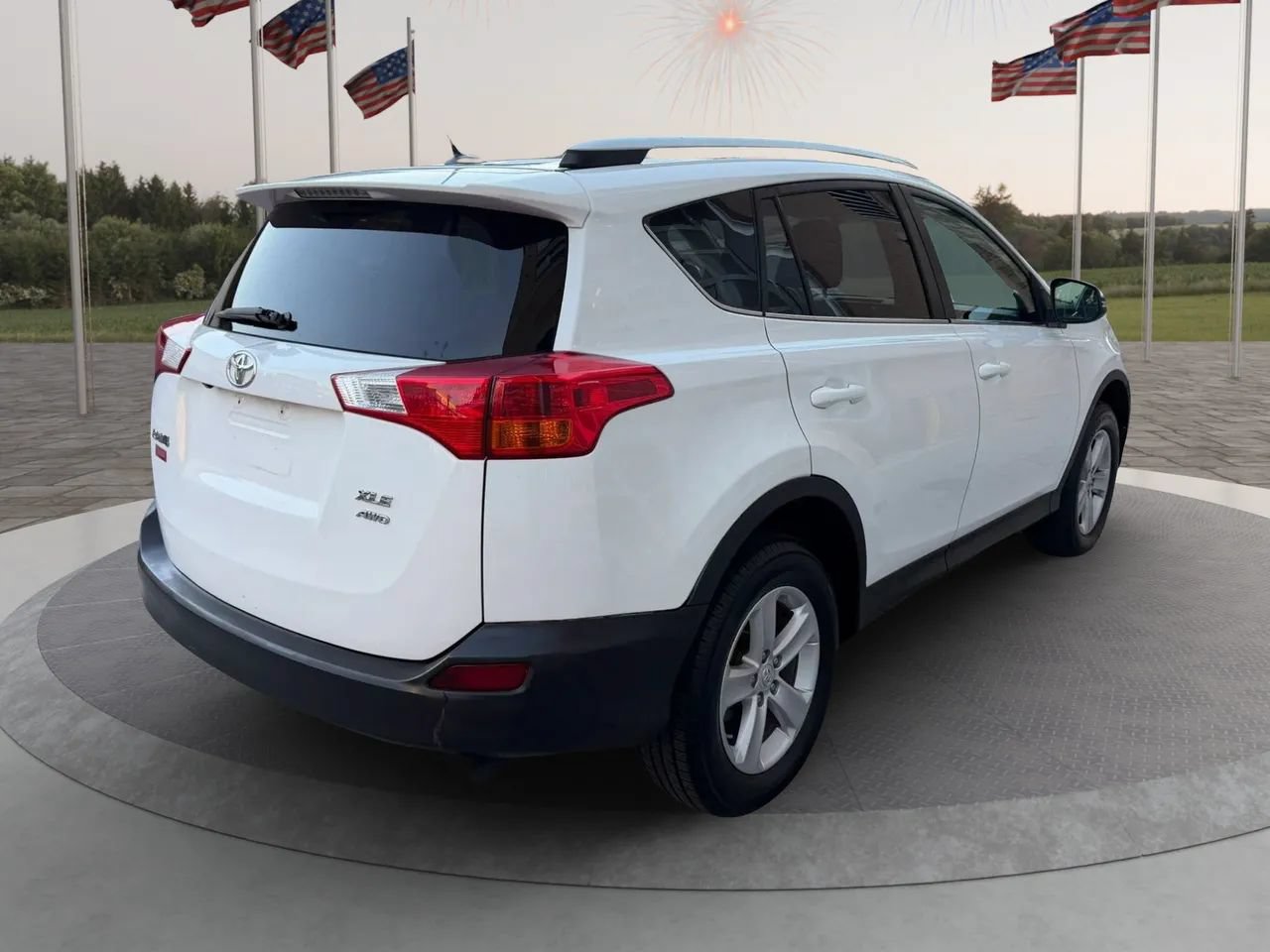 Used 2014 Toyota RAV4 XLE AWD/4WD image 6