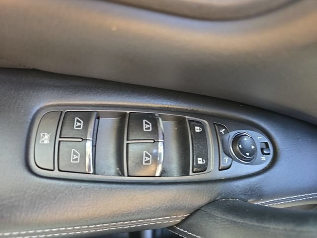 Used 2017 INFINITI QX80 2WD w/ Deluxe Technology Package image 30