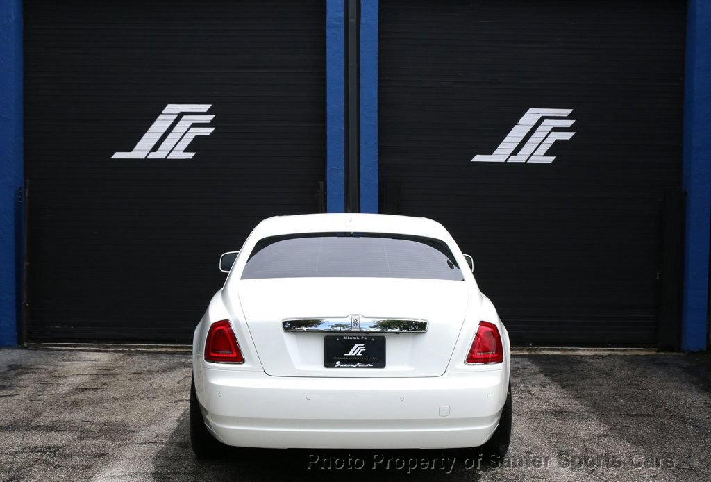 Used 2010 Rolls-Royce Ghost RWD image 8