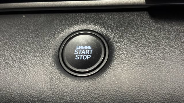 Certified 2025 Hyundai Elantra Sport FWD image 22