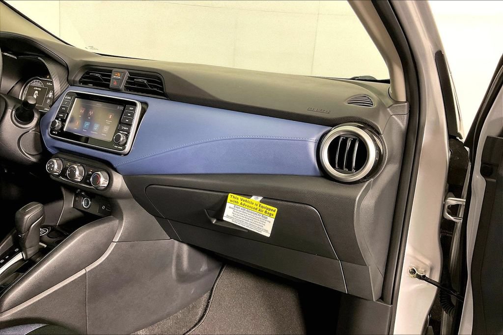 Used 2025 Nissan Versa SV w/ Trunk Package FWD image 19