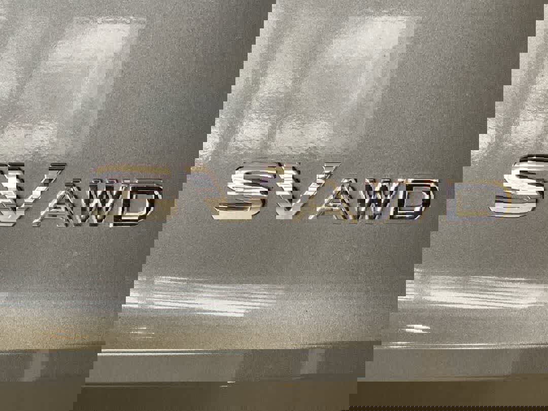 Used 2022 Nissan Rogue SV image 12