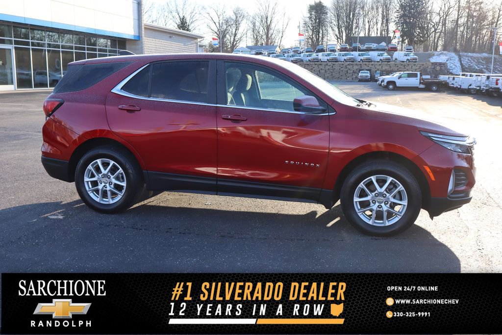 Used 2023 Chevrolet Equinox LT image 1