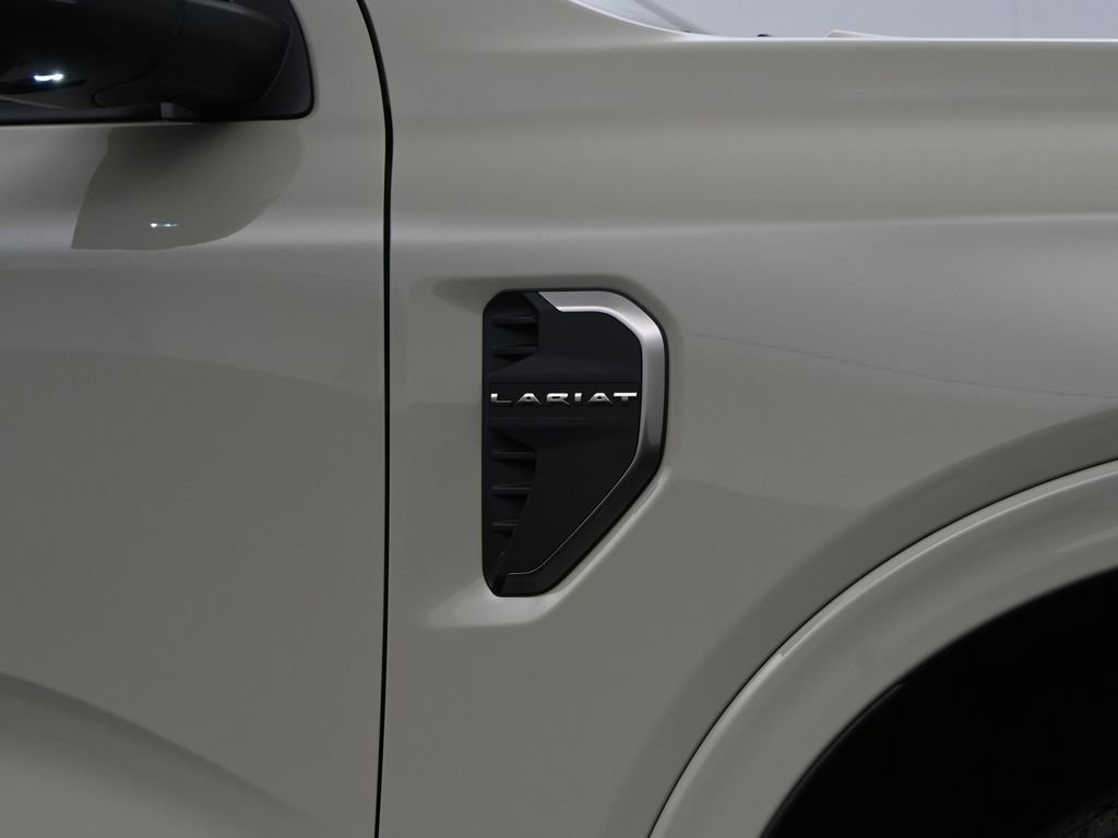 New 2025 Ford Ranger Lariat w/ FX4 Off-Road Package image 37