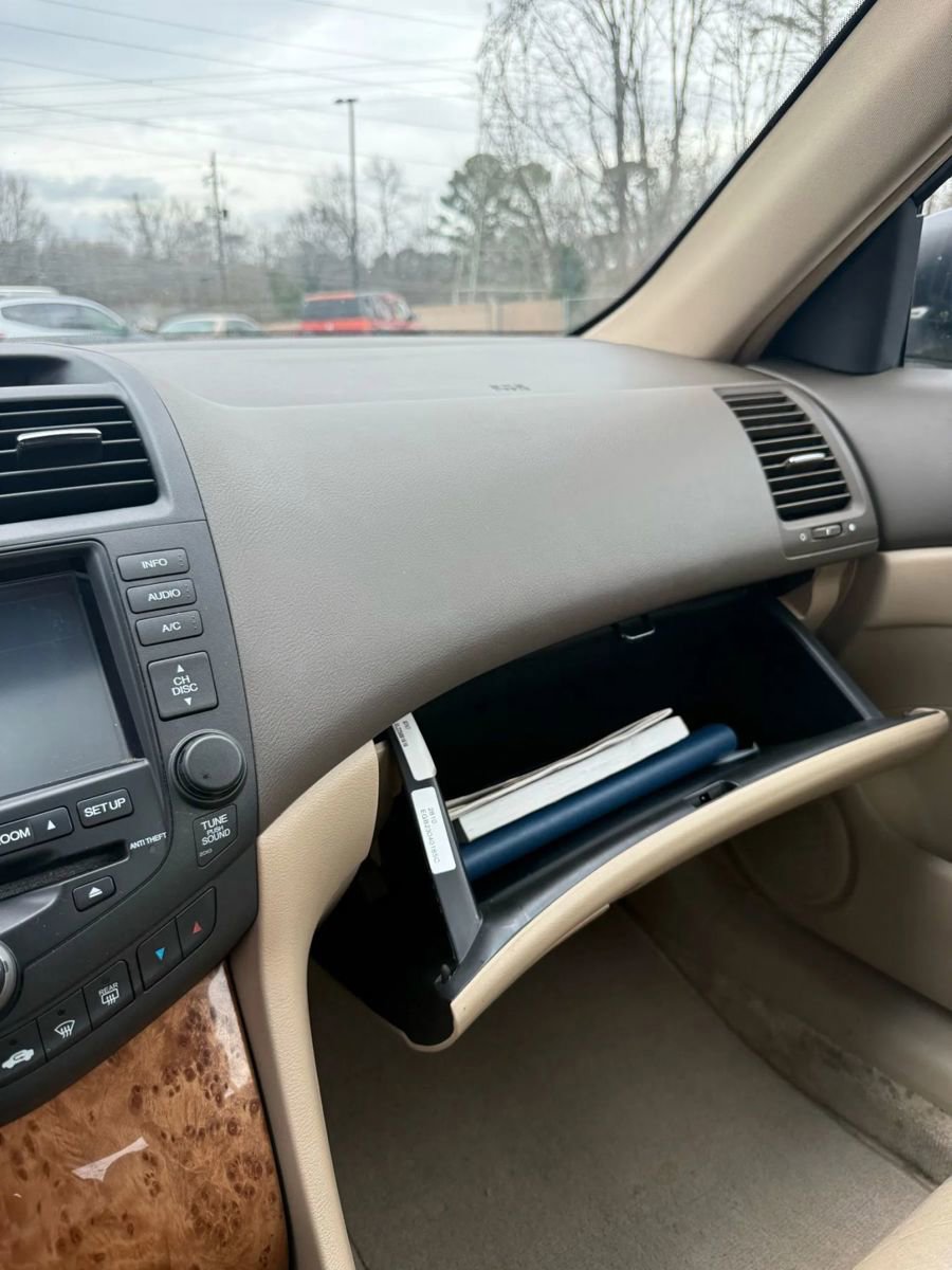 Used 2005 Honda Accord EX-L image 14