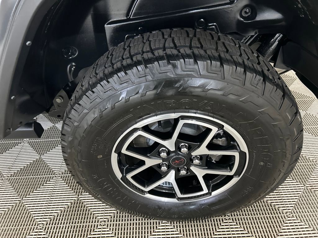 Used 2024 Jeep Wrangler Unlimited Rubicon image 10