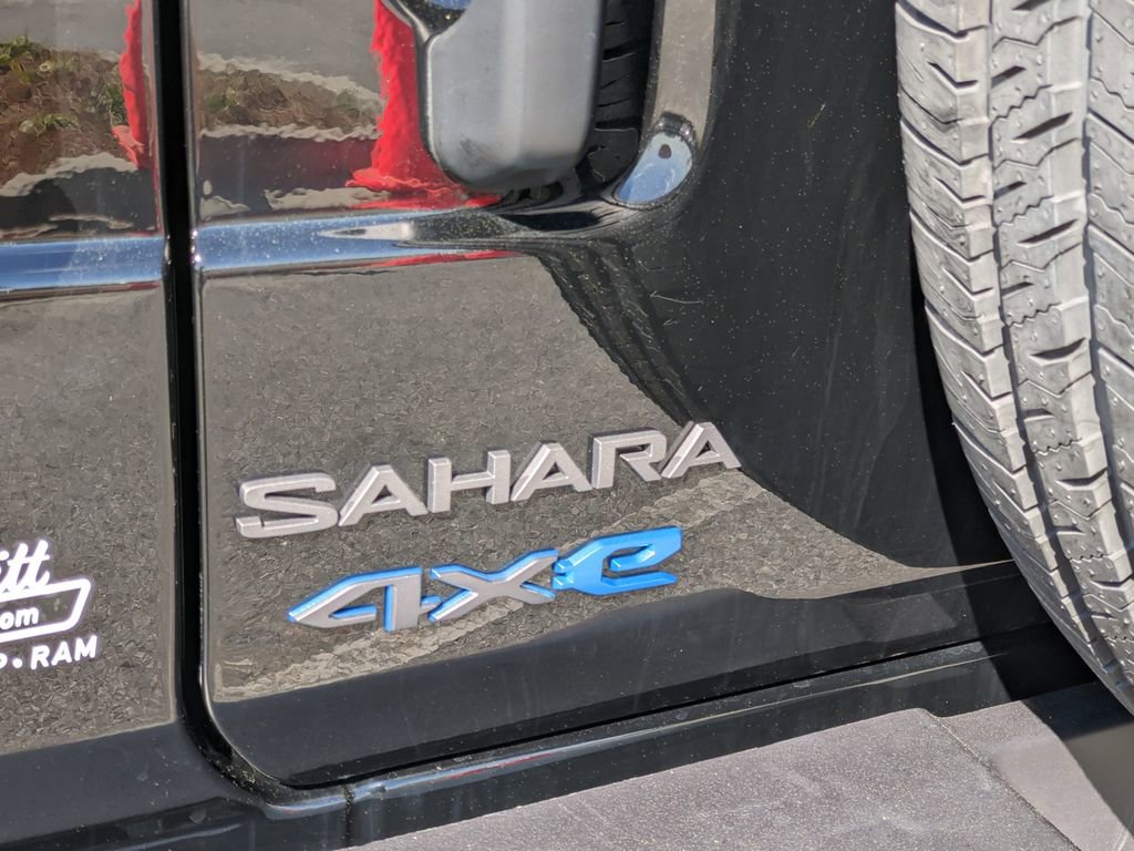 Certified 2025 Jeep Wrangler Unlimited Sahara image 23