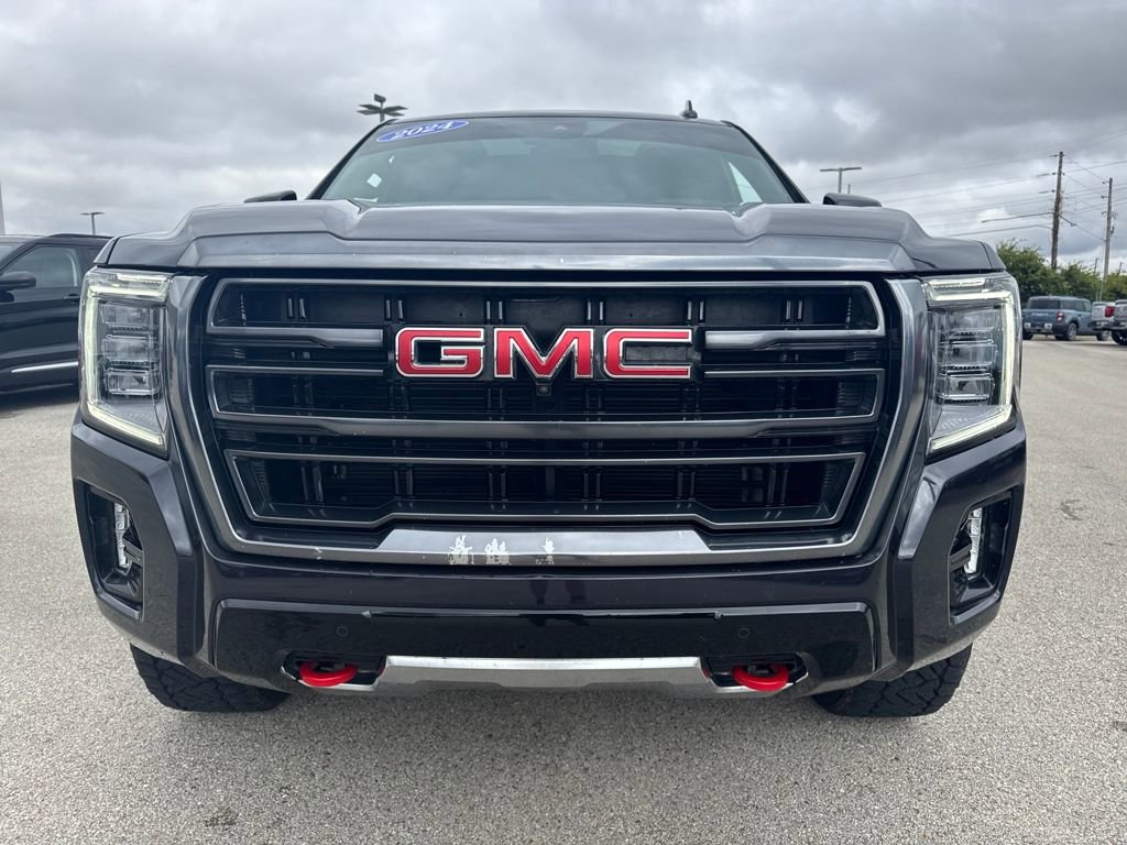 Used 2024 GMC Yukon AT4 w/ Technology Package image 8