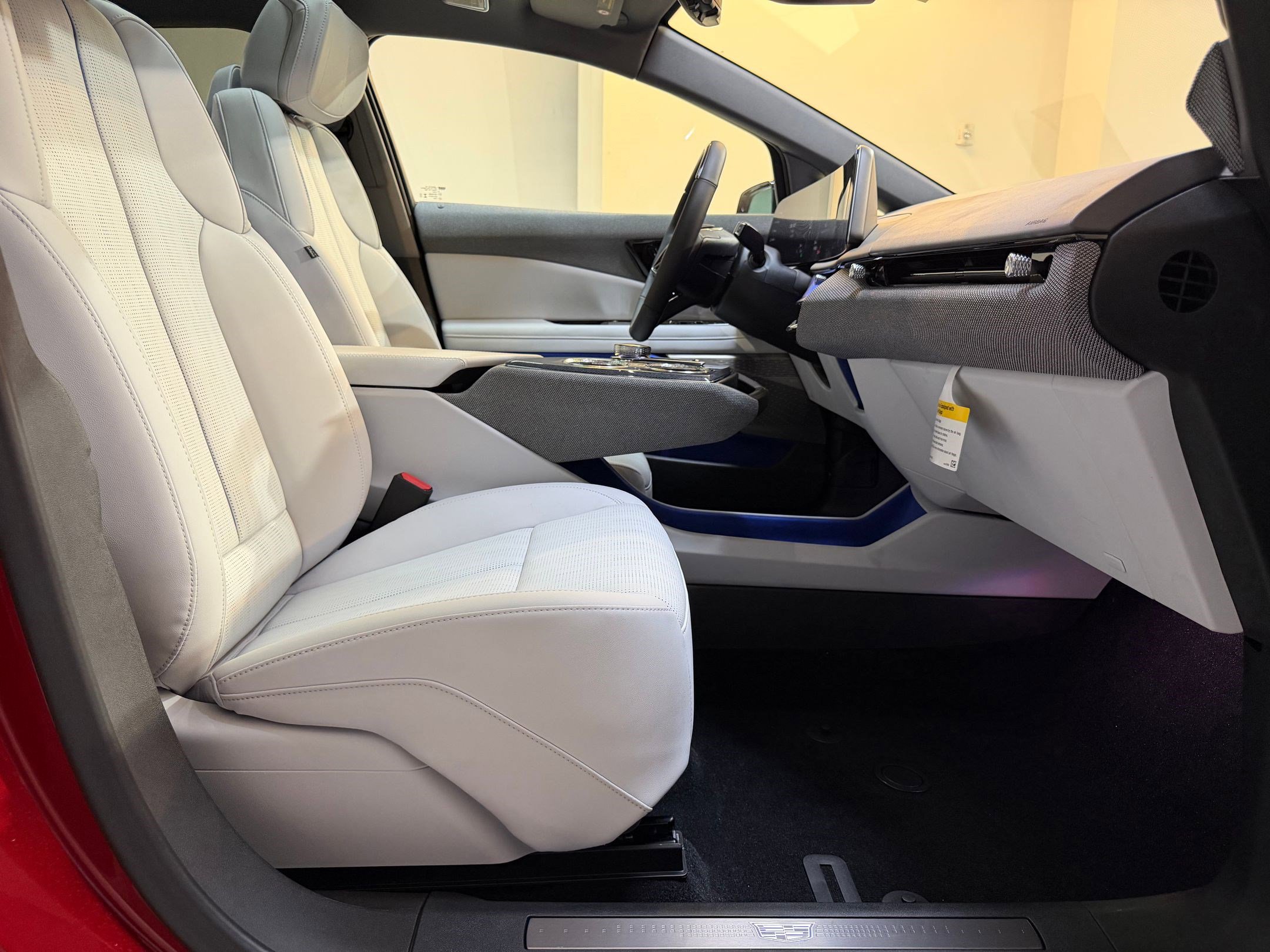 New 2025 Cadillac Optiq Sport 2 w/ LPO, Floor Liner Package image 51