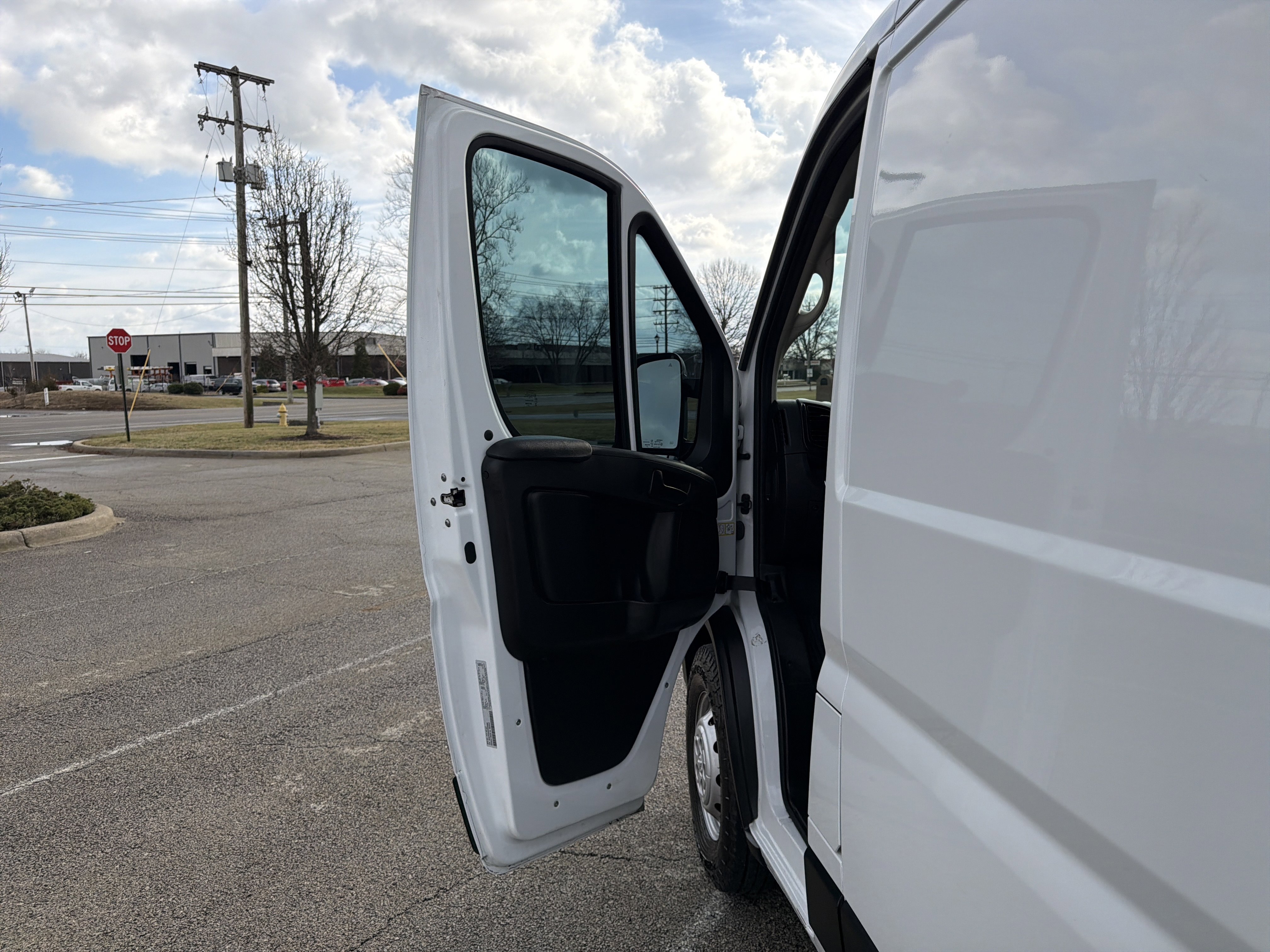 Used 2023 RAM ProMaster 1500 w/ Driver Convenience Group image 10