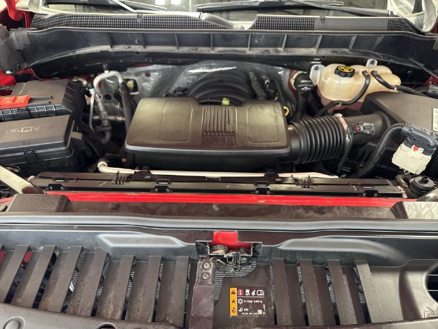 Used 2019 Chevrolet Silverado 1500 Custom w/ Custom Convenience Package AWD/4WD image 26