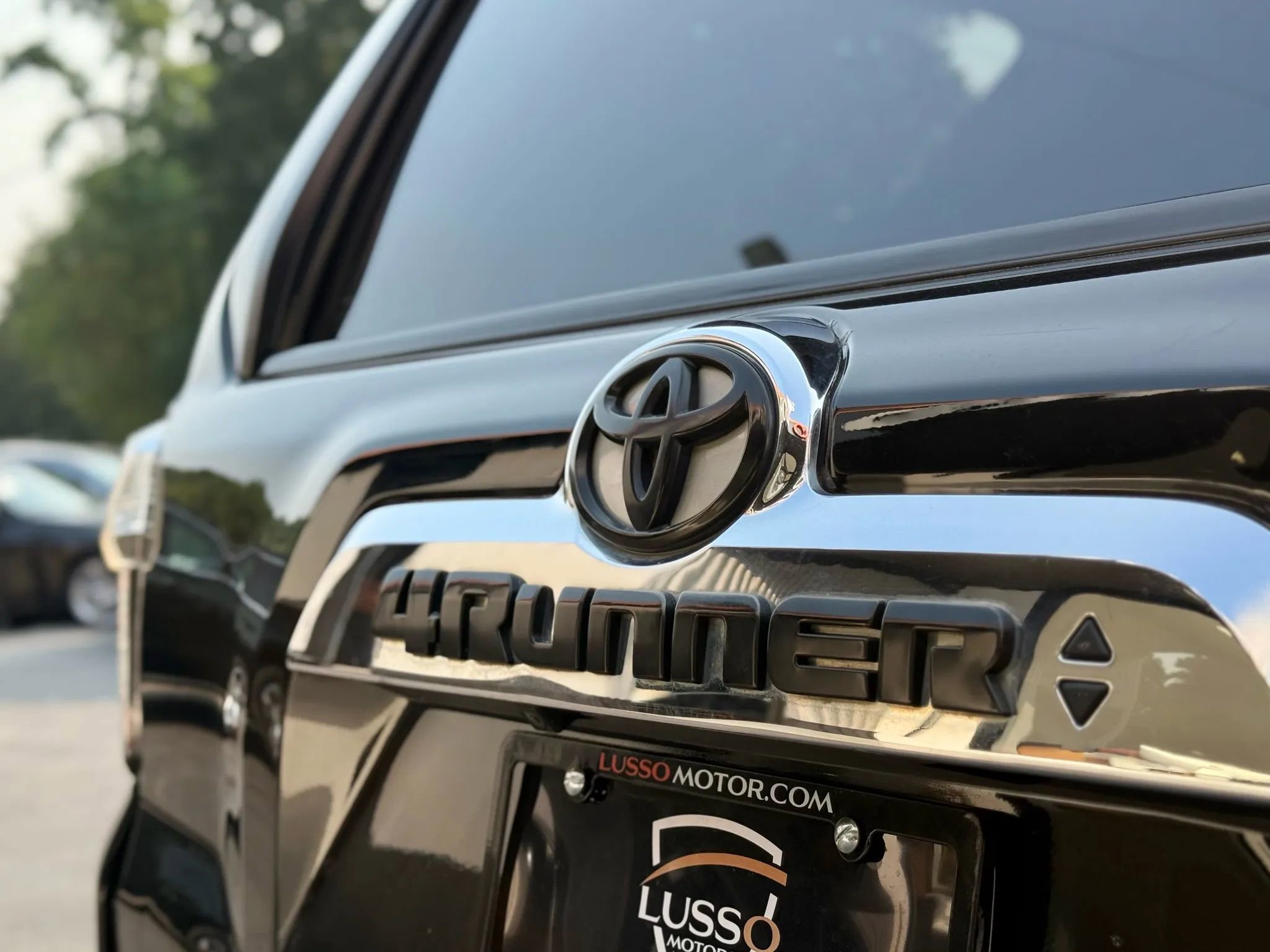 Used 2016 Toyota 4Runner Limited AWD/4WD image 38