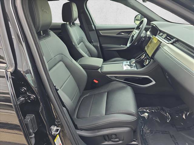 Certified 2025 Jaguar F-PACE R-Dynamic S image 10