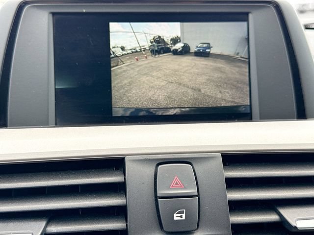Used 2018 BMW 320i Sedan RWD image 32