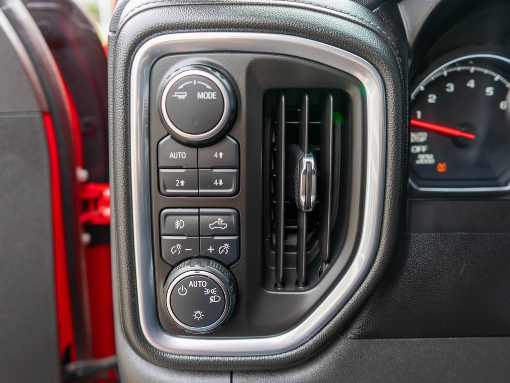 Used 2020 Chevrolet Silverado 1500 LT Trail Boss w/ Bed Protection Package image 17