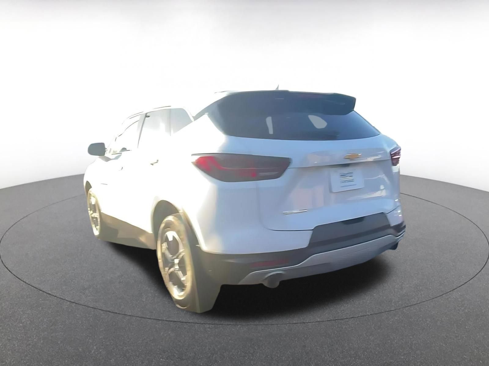 Used 2025 Chevrolet Blazer LT image 11